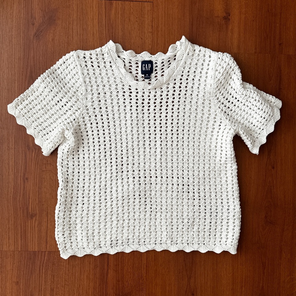 GAP White Crochet Sweater T-Shirt
